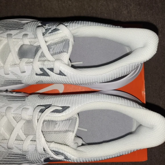 Nike Precision V White Cool Grey Mens size 9 1/2 size 10 - Picture 5 of 6